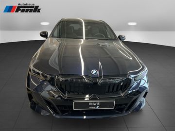 BMW i5 eDrive40 Touring M Sportpaket DAB LED