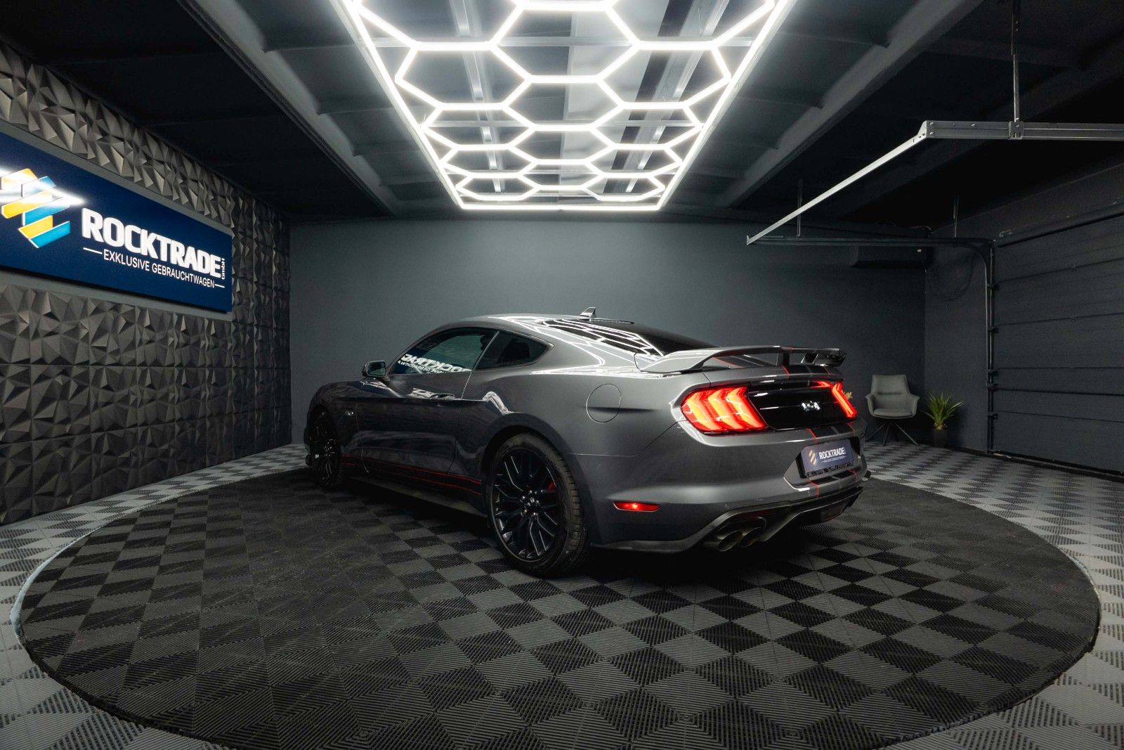 Fahrzeugabbildung Ford Mustang Shelby GT 500 5.0 V8 Performance CarPlay