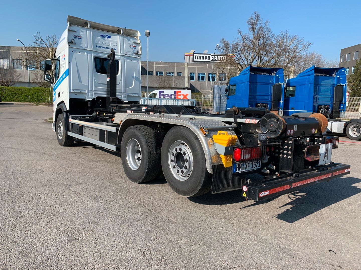 Fahrzeugabbildung DAF FAN XF 480 NGD VDL-Abrollkipper