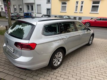 Volkswagen Passat Variant - 4
