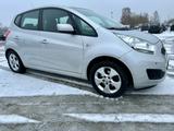 Kia Venga Edition 7 - Kia Venga aus 2012 mit Benzin-Antrieb: Kleinbus