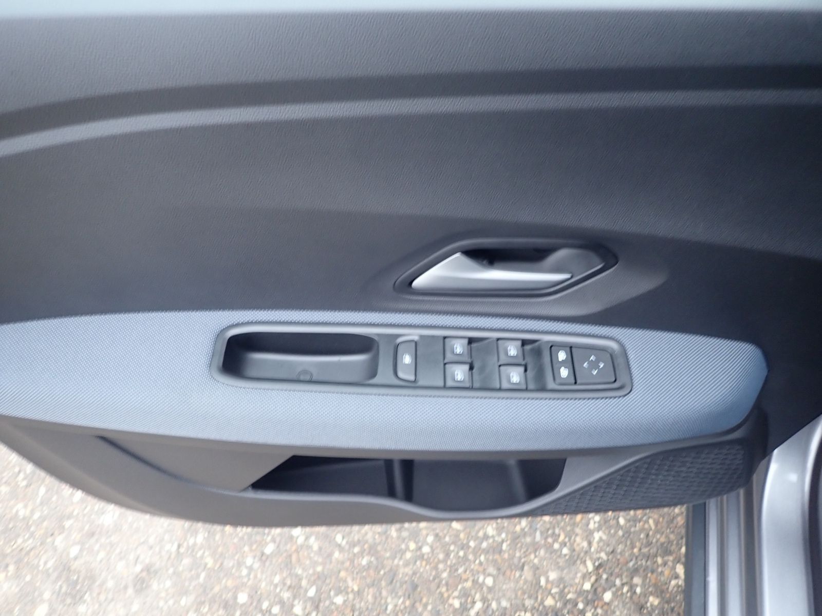 Fahrzeugabbildung Dacia Sandero Stepway Expression TCe 110