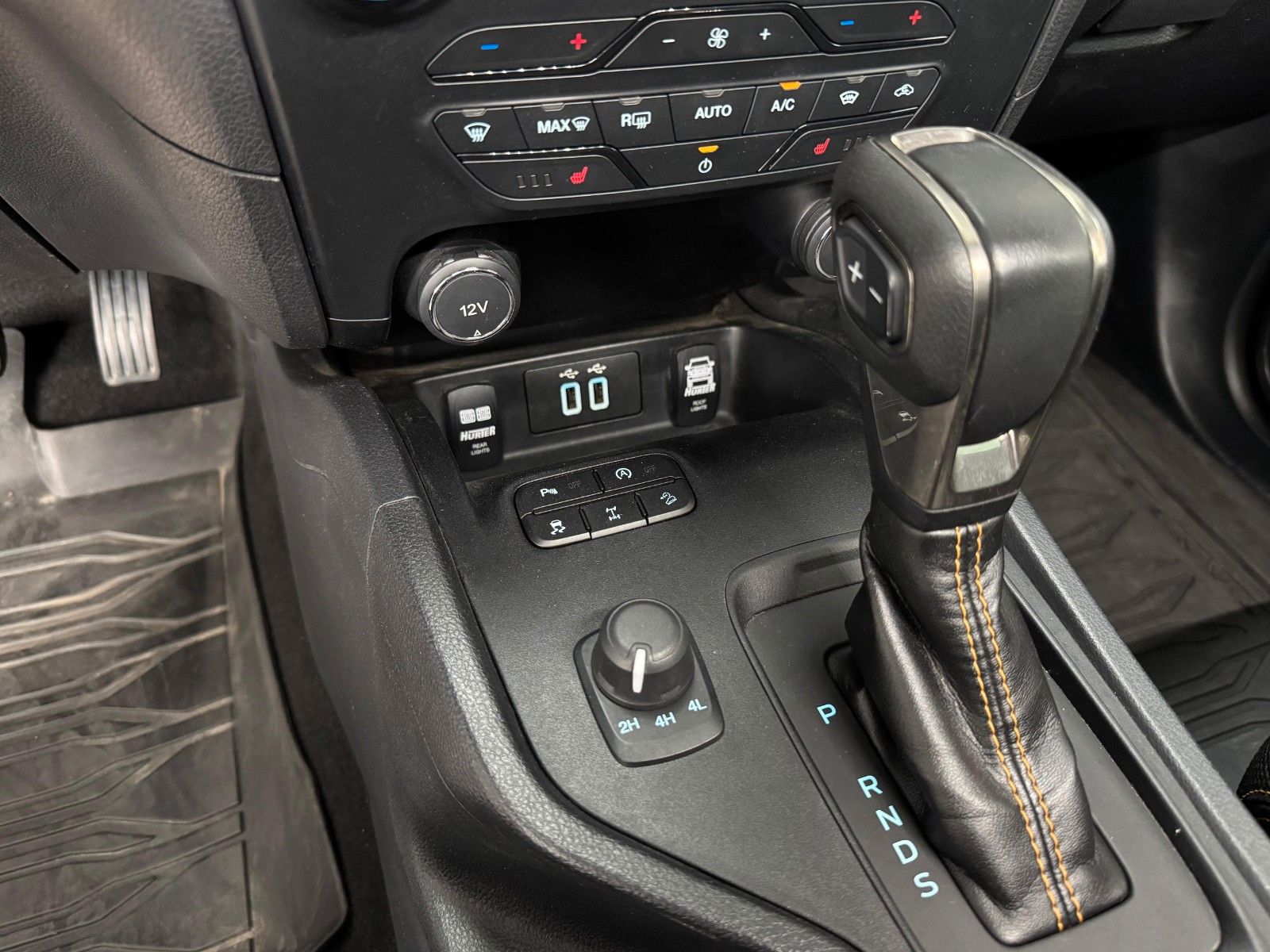 Fahrzeugabbildung Ford Ranger 2.0 TDCi Aut. Panther Wildtrak DoKa 4x4