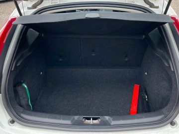 Volvo V40 - 11
