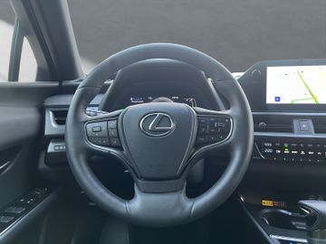Lexus UX - 10