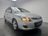 Hyundai i30 Style 1.6 KAT + AHK+ KLIMA+ HU NEU+ - Hyundai i30 mit Benzin-Antrieb: Kombi, 1.6