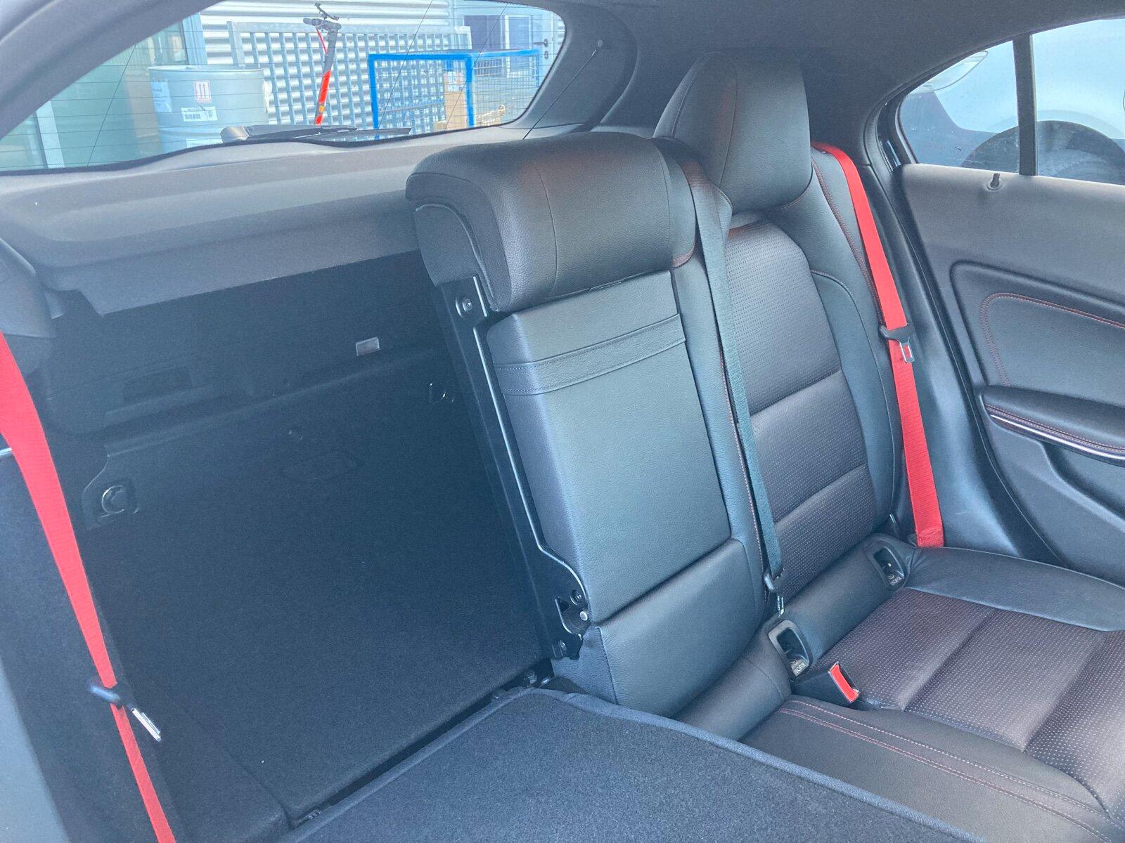 Mercedes-Benz A 250 AMG Line *COMAND*Pano*Distr*HarmanKardon®*