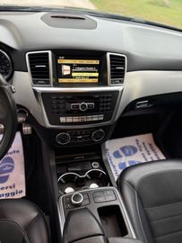 Mercedes ML 250 - 9