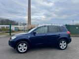 Toyota RAV 4 RAV4 Executive 4X4*GARANTIE*TÜV//iNSPK.NEU - gebrauchte Toyota RAV 4 aus dem Jahr 2009