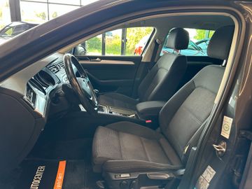 MYAUTOCENTER – Gebraucht- und Jahreswagen mit Werkstattservice in Pfaffenhofen Volkswagen Passat Variant Comfortline *4Motion*Kamera*AHK*