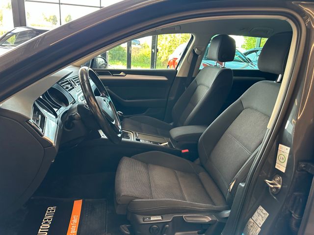 MYAUTOCENTER – Gebraucht- und Jahreswagen mit Werkstattservice in Pfaffenhofen Volkswagen Passat Variant Comfortline *4Motion*Kamera*AHK*