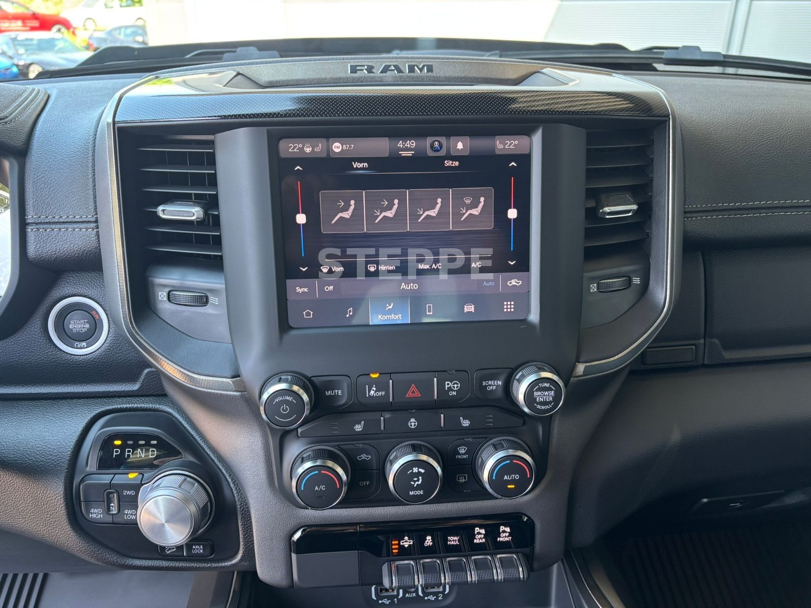 Dodge RAM 1500 REBEL 5,7V8 NIGHT ACC, Luftfed.360° AHK