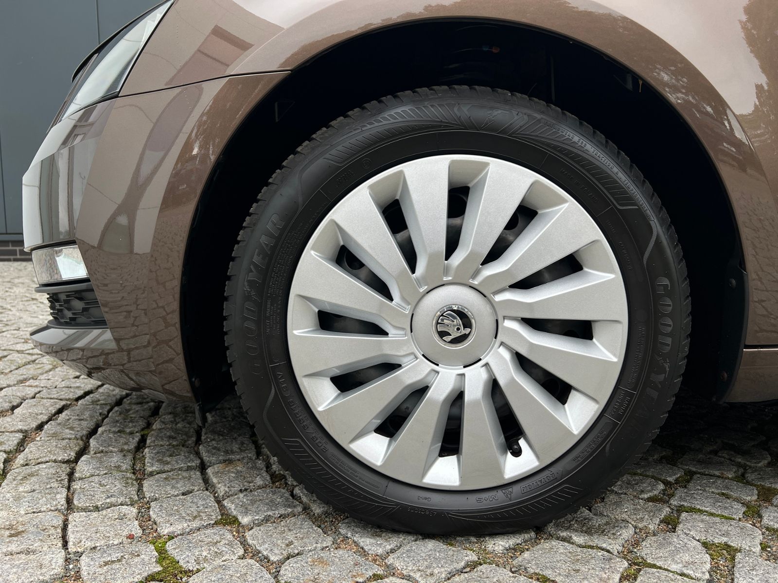 Fahrzeugabbildung SKODA Octavia III Combi Active 1.4 TSI