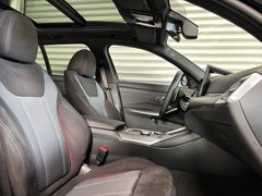 Fahrzeugabbildung BMW 320d Touring Sportautomatic -- AHK/Pano/HeadUp