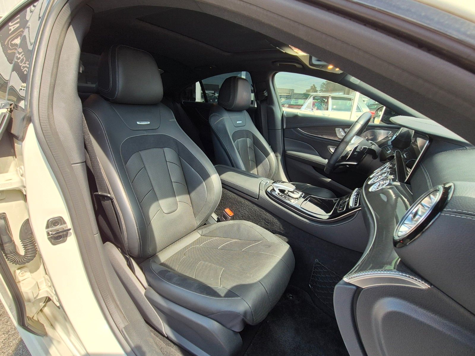 Fahrzeugabbildung Mercedes-Benz CLS 53 AMG/Massage/Burm/Assistenz/Top