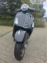 Piaggio Vespa GTS 300