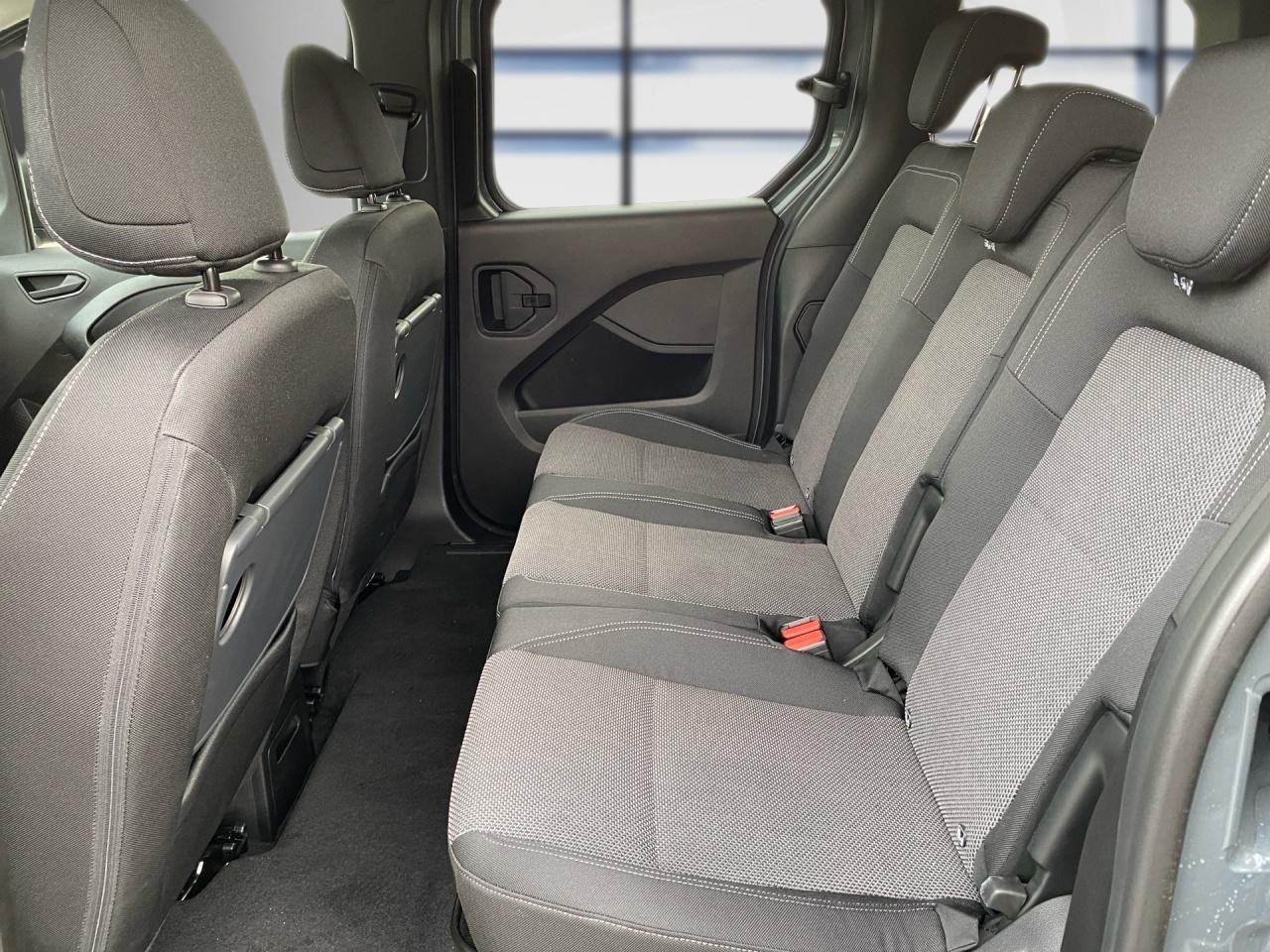 Fahrzeugabbildung Mercedes-Benz eCitan Tourer 2xKlima AHK AUT DynLicht Kam. LED