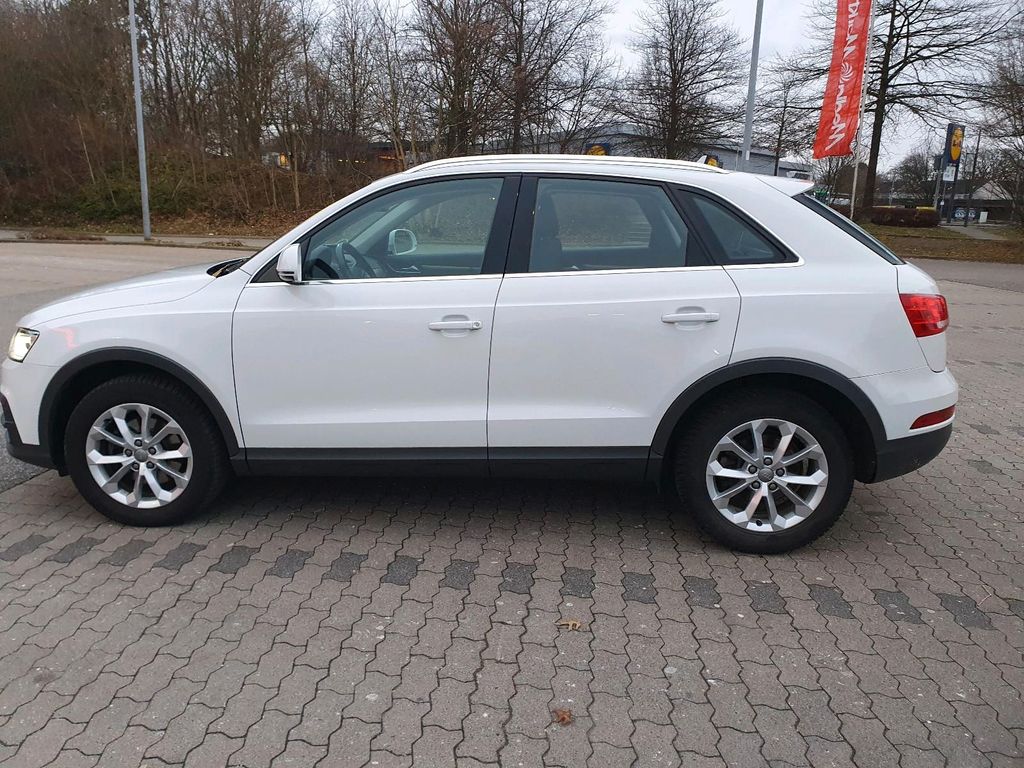 Image of Audi Q3