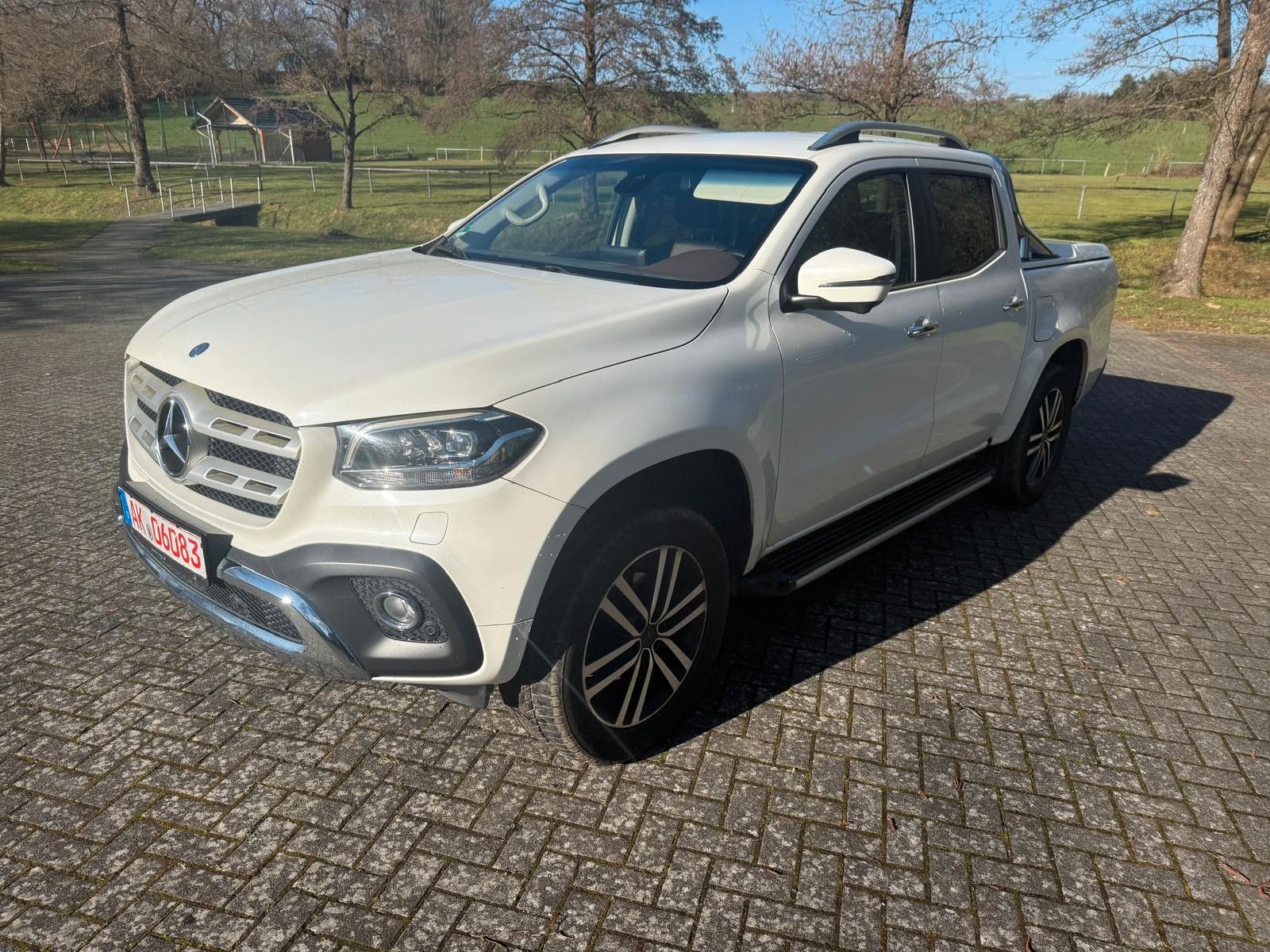 MERCEDES-BENZ X 250 4 Matic Navi LED Leder