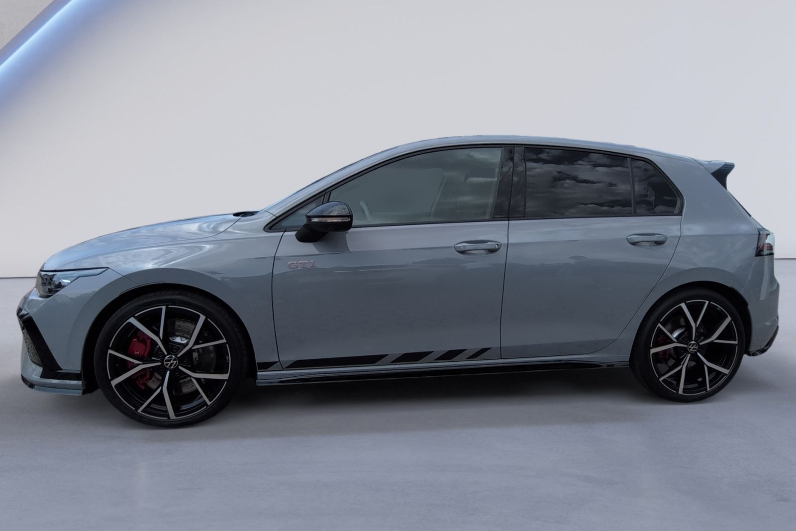 Volkswagen Golf VIII GTI Clubsport 2.0TSI DSG AKRAPOVIC foto 3
