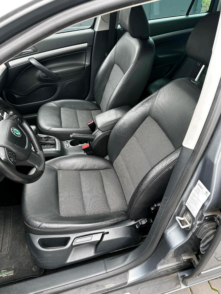 Skoda Octavia 2012 — photo 13