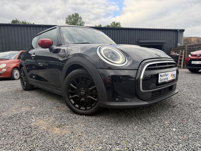 MINI ONE ESSENTIAL TRIM/FACELIFT/DSG/LED/NAVI/1.HD