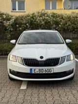 Skoda Octavia 2.0 TDI SCR DSG 4x4 RS60 Combi RS60 - Skoda Octavia RS60 mit Diesel-Antrieb