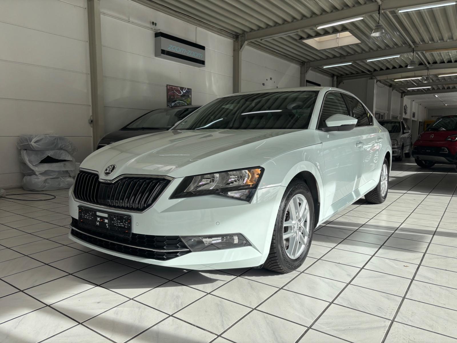 Skoda Superb Lim. 1.6 TDI *Automatik*SHZ*