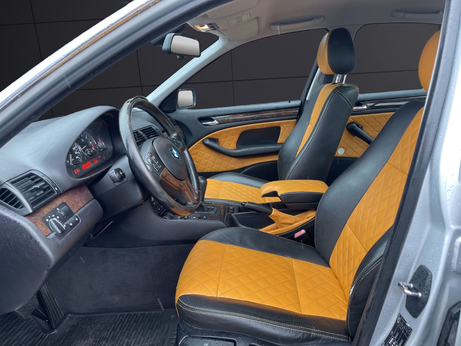 Fahrzeugabbildung BMW 320 Lim. Navi*Xenon*Shzg*Klimaauto