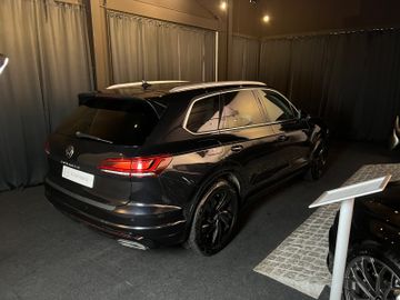 Volkswagen Touareg - 4