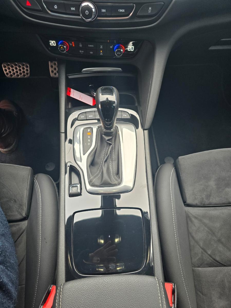 Opel Insignia B Sports Tourer GSi 4x4