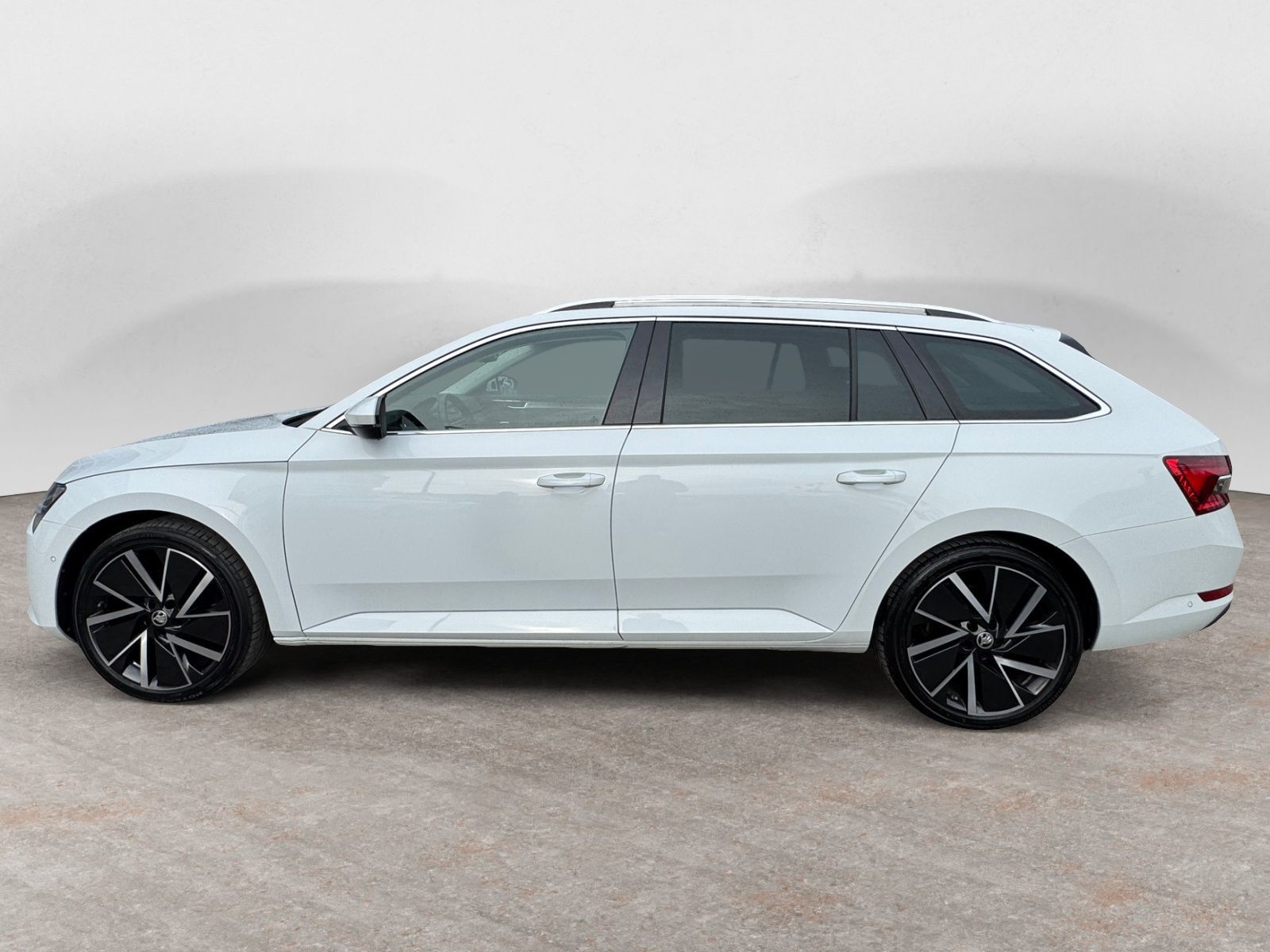 Skoda Superb Combi 2.0 TDI DSG Style *Matrix-LED*Navi* imagem 3