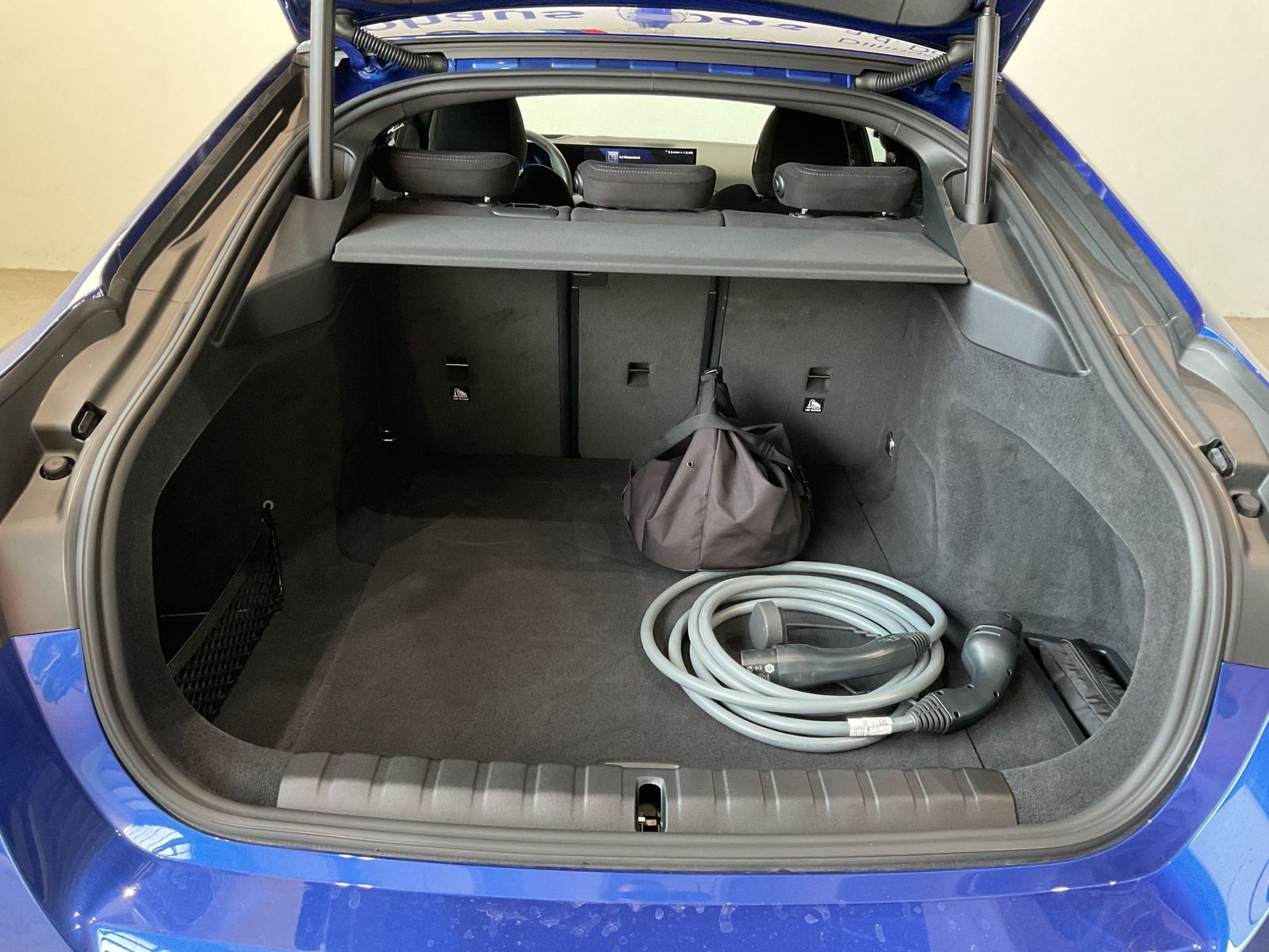 Fahrzeugabbildung BMW i4 M50 M Sportpaket pro, 19" LMR
