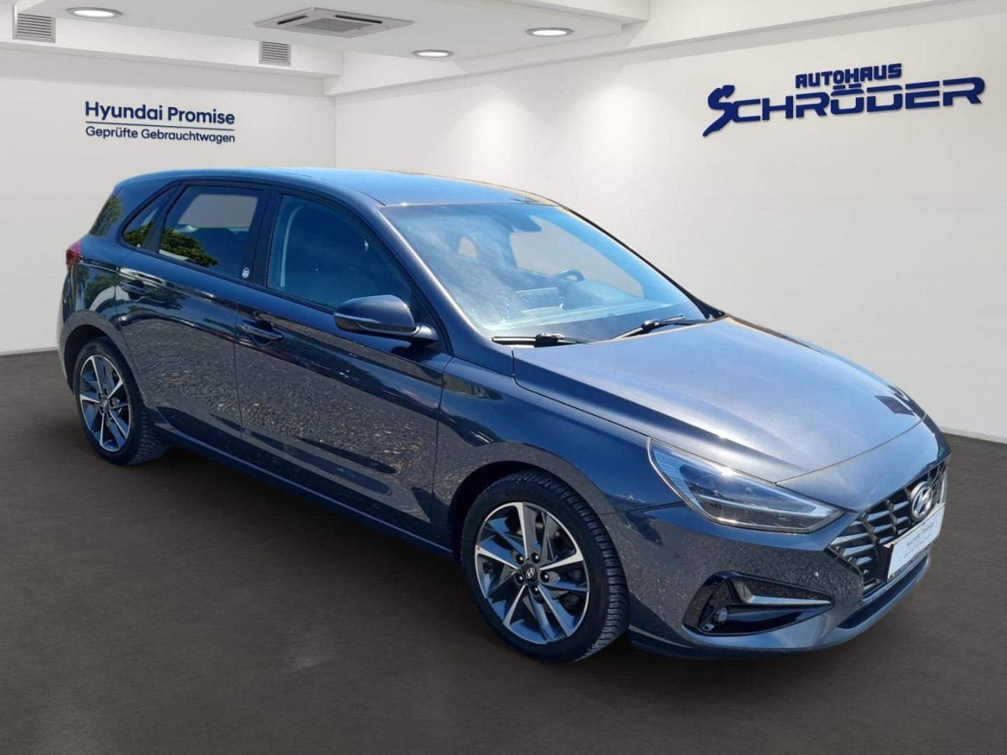 Fahrzeugabbildung Hyundai i30 FL Edition 30 PLUS Sitzheizung PDC Klima