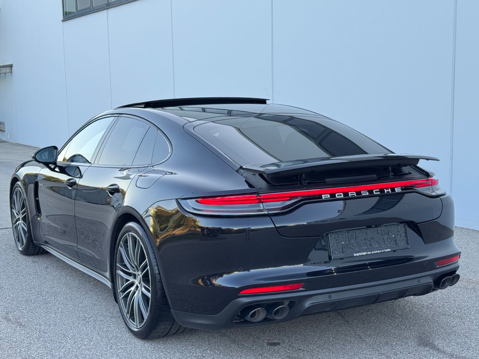 Porsche Panamera 4-E*SPORT-DESIGN*Facelift*VOLL*1.Hand* imagem 2