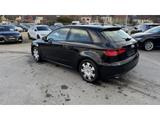 Audi A3 2,0 TDI KLIMA PDC SITZHEIZUNG XENON NAVI - Audi A3: 3.0