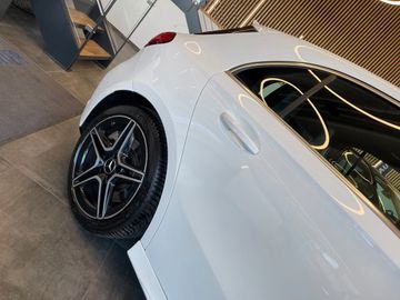 Mercedes-Benz A35 AMG 4Matic *PANO*LED*PDC*CARPLAY*