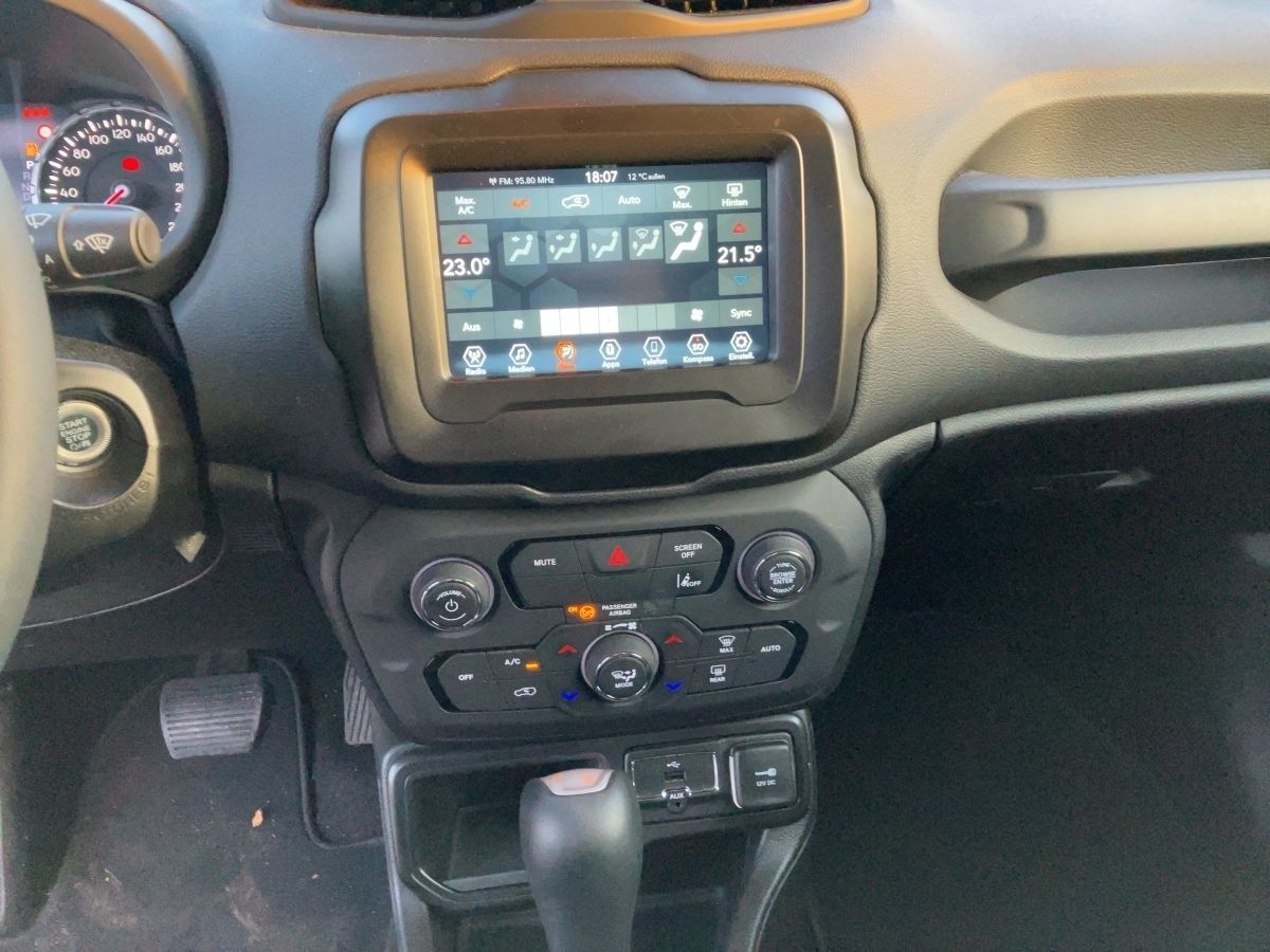 Jeep Renegade - Bild 11