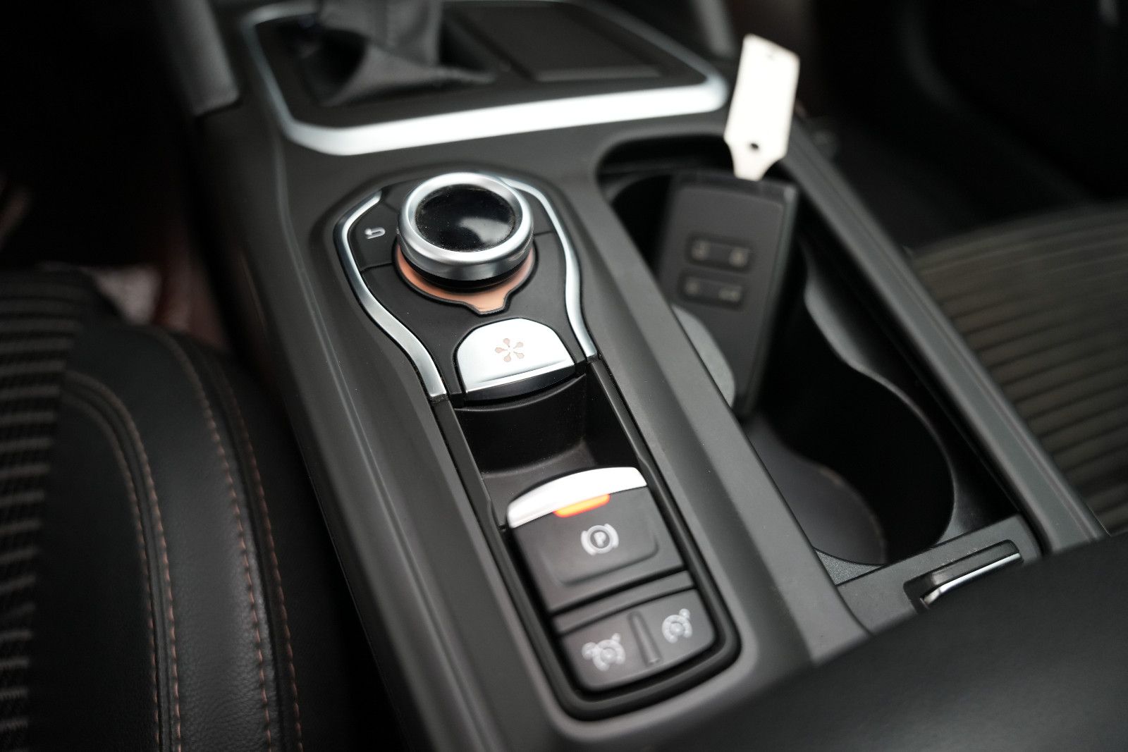 Fahrzeugabbildung Renault Talisman Grandtourer /BOSE/PANORAMA/HUD/ACC
