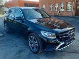 Mercedes-Benz GLC 220 d 4Matic Automatik Ahk Navi Sportpaket