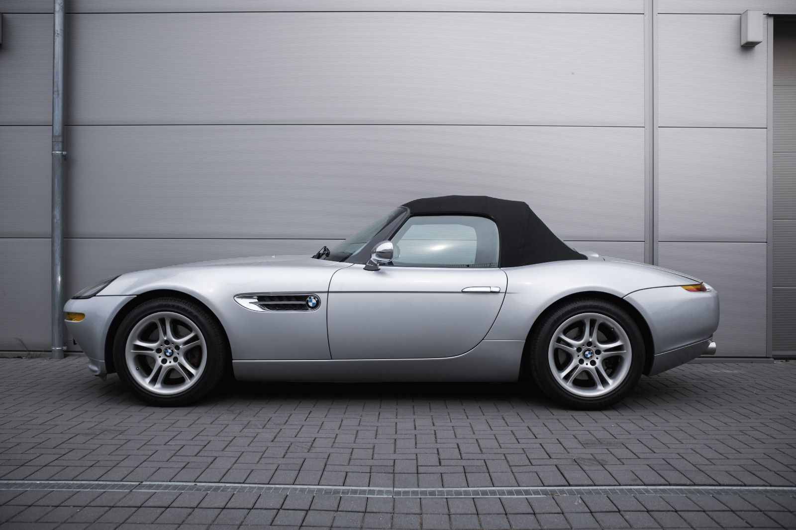 Fahrzeugabbildung BMW Z8 4.9 Roadster - 1. Hand - dt. Erstauslieferung