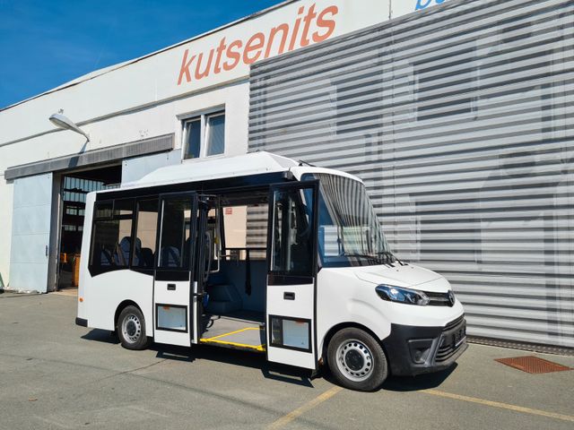 Toyota K-Bus Bürgerbus Toyota, Elektro  50 KW Batterie