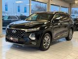 Hyundai Santa Fe 2.0 CRDi 2WD Auto."Trend"AHK*7-SITZ*NAV - Hyundai SANTA FE: 7 Sitzer