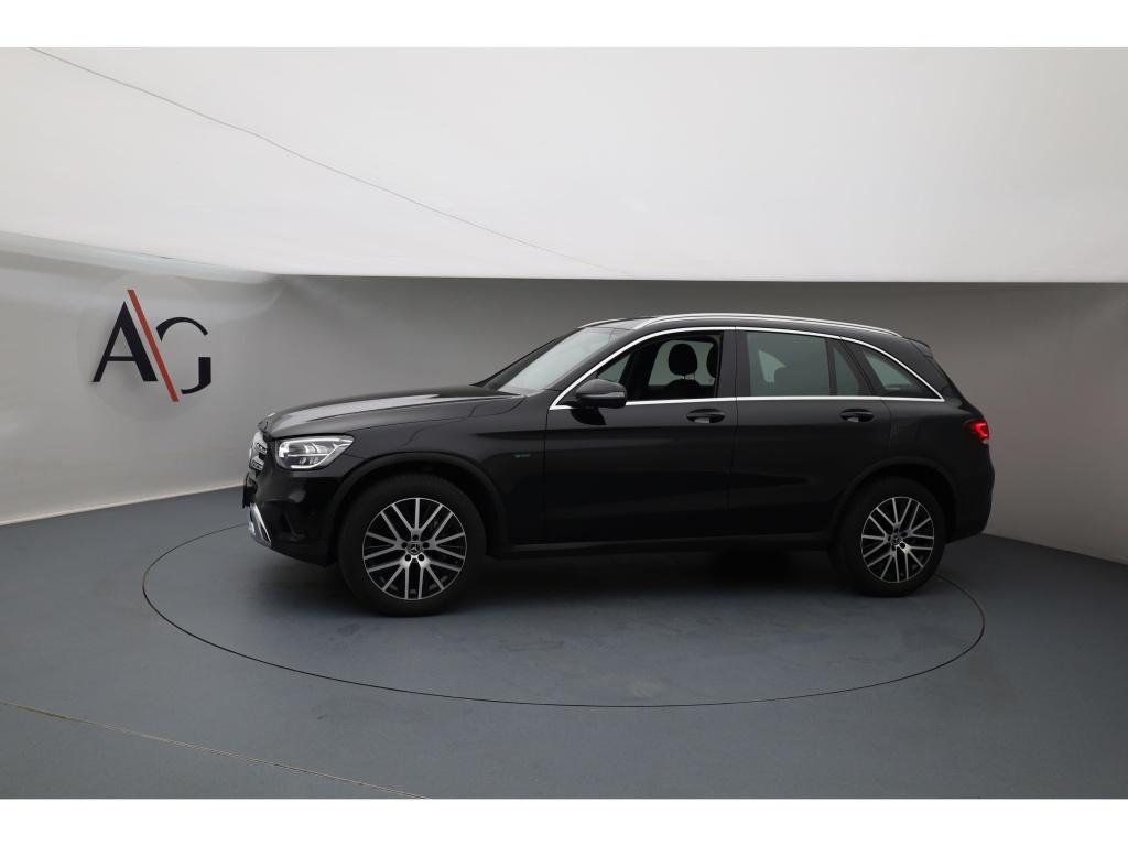 Mercedes-Benz GLC 300 e 4M MBUX Totw. AppleCp Kamera Ambi