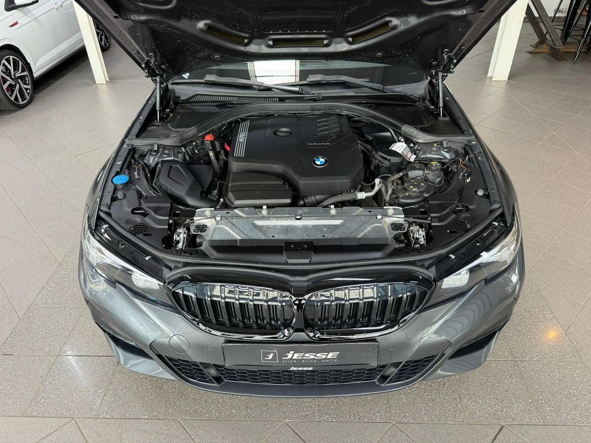 BMW 330i M SPORT 258CH