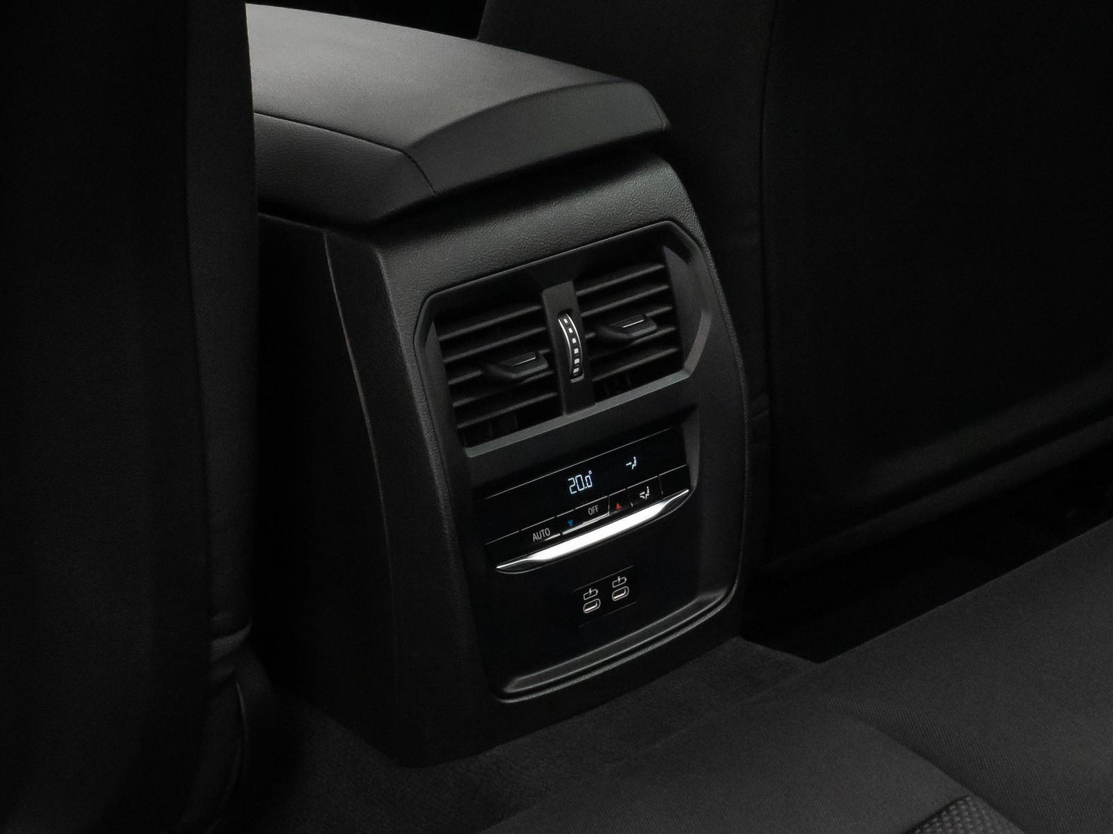 BMW 318 i DAB PDC Widscreen Geschwindigkeitsreg LED, миниатюра 29