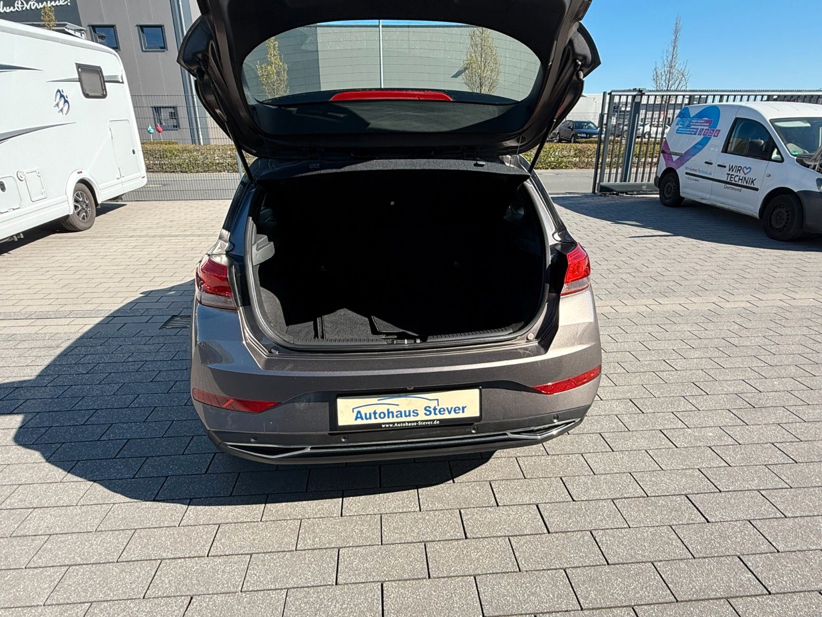 Fahrzeugabbildung Hyundai i30 Trend Mild-Hybrid,Navi,Sitzh.Kamera v+h