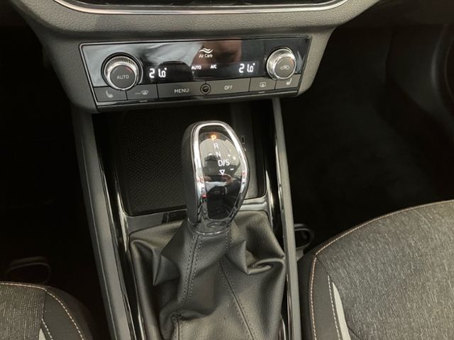 Fahrzeugabbildung SKODA Kamiq 1.0 TSI DSG Style LED KLIMA MFL SHZ TEMPOM