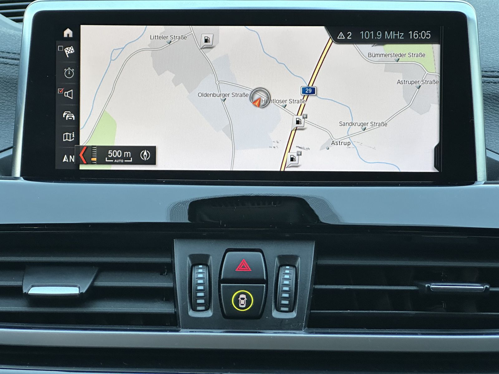 Fahrzeugabbildung BMW X2 xDrive20d M-Sport NAV+LED+AHK+HIFI+KAMERA+SHZ