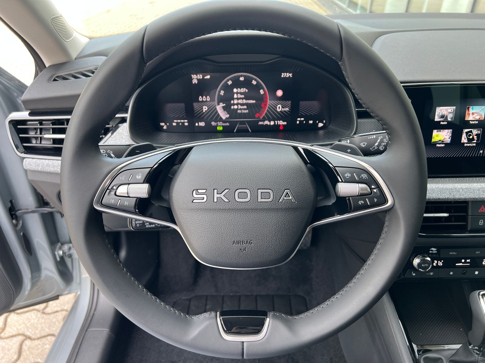 Fahrzeugabbildung SKODA Scala Selection 1.0 TSI DSG *AHK, LED, ACC, Kame